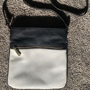 Charming Charlie Black/White/Gold Crossbody